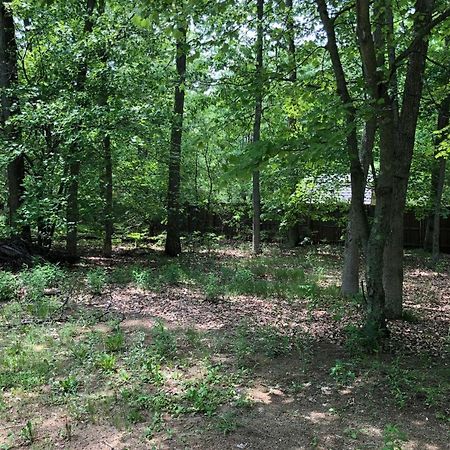 Wooded Twin Lakes Retreat 13 Mi To Lake Michigan! Exterior photo